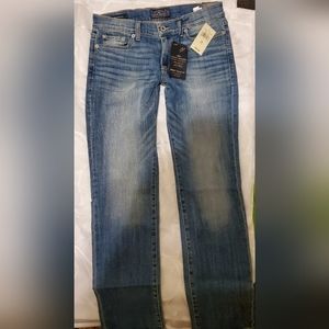 NWT Lucky Jeans - Sweet Straight 6/28.  REFLECTION..